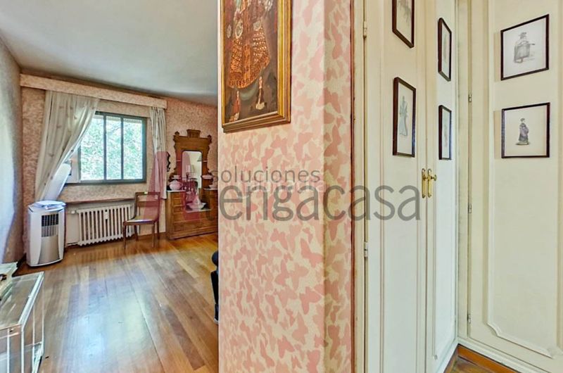 Piso exclusiva vivienda de lujo en arturo soria con piscina y dos plazas de garaje incluidas en el precio en Madrid - Imagen 38