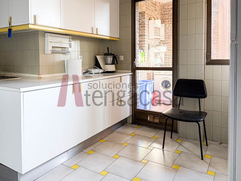 Piso exclusiva vivienda de lujo en arturo soria con piscina y dos plazas de garaje incluidas en el precio en Madrid - Imagen 21