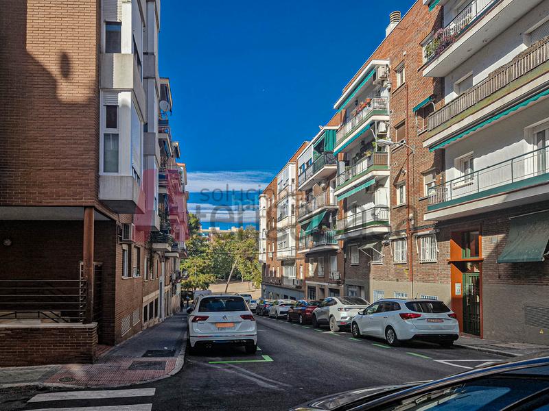 Foto 3055372a-d478-460f-ae08-9ecb2e3e5274. Location appartement avec chauffage parking dans Quintana Madrid