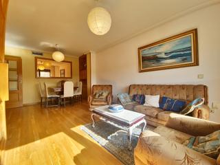 Location Appartement  Calle de san epifanio. Amplio y luminoso piso con piscina y garaje en arganzuela