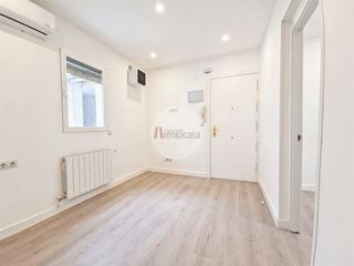 Miete Etagenwohnung  Calle de anastasio aroca. Piso en alquiler en madrid - prosperidad