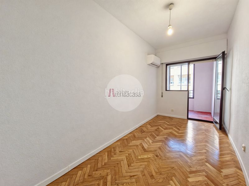 Piso se vende fantástico piso reformado y muy luminoso en Guindalera en Madrid - Imagen 19