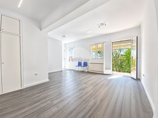 Miete Etagenwohnung  Calle de cangas de narcea. Vivienda exterior con terraza en simancas - zona garcía noblejas