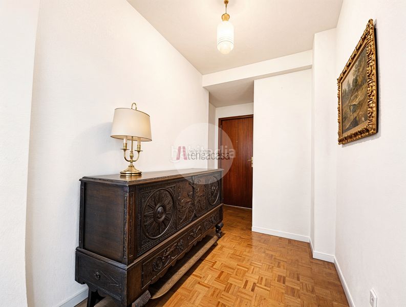 Foto a1487950-e32e-4e2e-9be4-fe6330773815. Pis amb calefacció a Guindalera Madrid