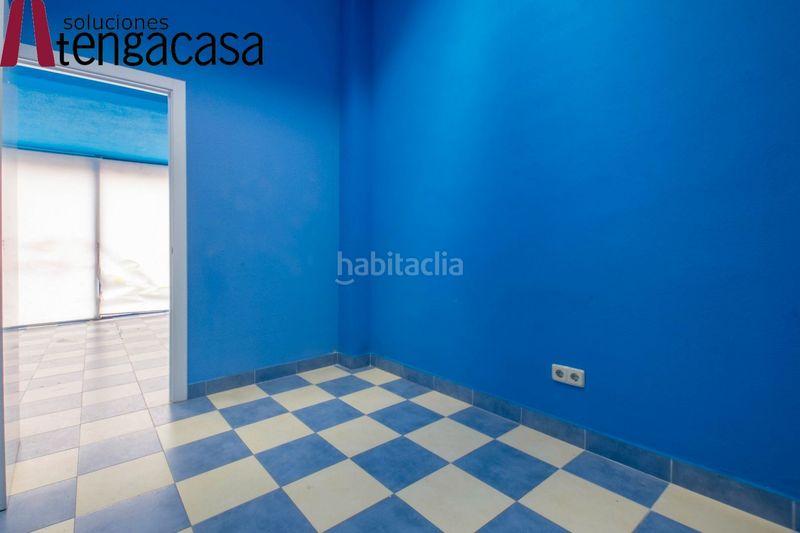Foto 081cc4bf-3366-463b-86ce-83f7acf6ac2a. Local comercial amb calefacció a Aluche Madrid
