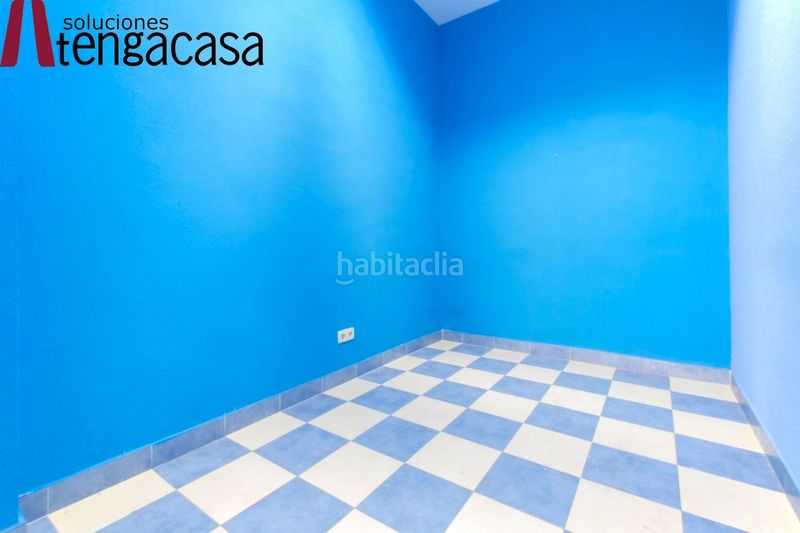 Foto 89692863-4fc4-430d-a858-ade82e4562cb. Local comercial amb calefacció a Aluche Madrid