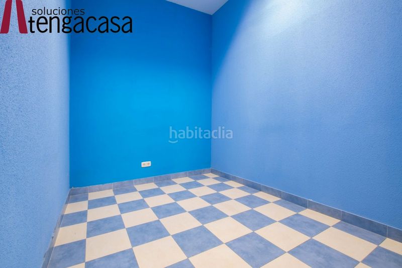 Foto b585e88d-722b-4768-941f-cac767584b0d. Local comercial amb calefacció a Aluche Madrid
