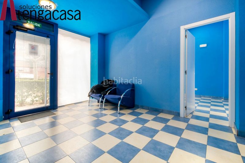 Foto baaf065e-77eb-4e74-8e9c-d4a8119797a9. Local comercial amb calefacció a Aluche Madrid
