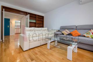 Lloguer Pis  Calle de nuestra señora de guadalupe. Vivienda exterior en alquiler con terraza, garaje y trastero en