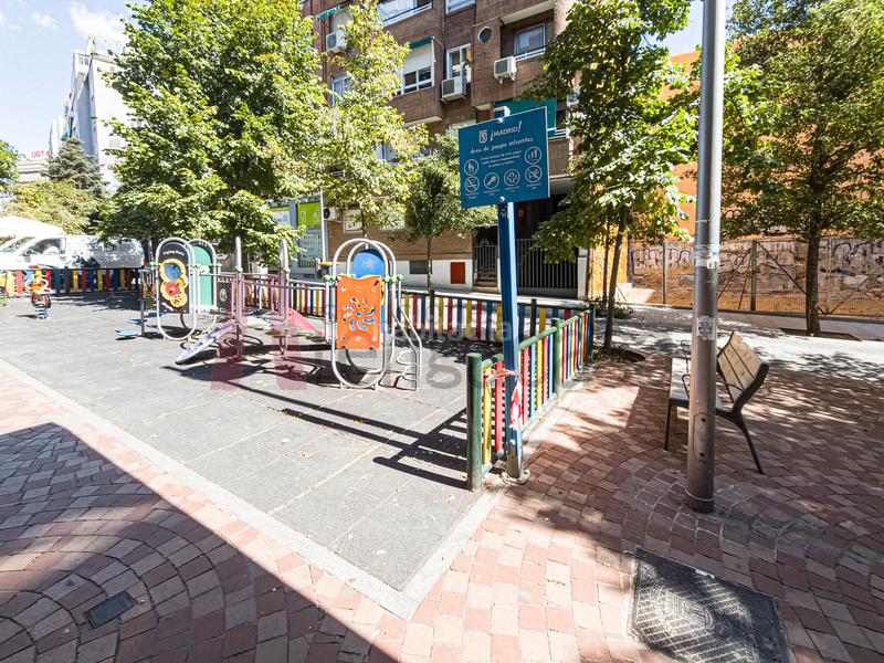 Foto 2c6cdfc2-cd04-4066-bacc-3263fc6f99de. Alquiler piso estupenda vivienda con terraza y a pasos de diego de leon. en Madrid