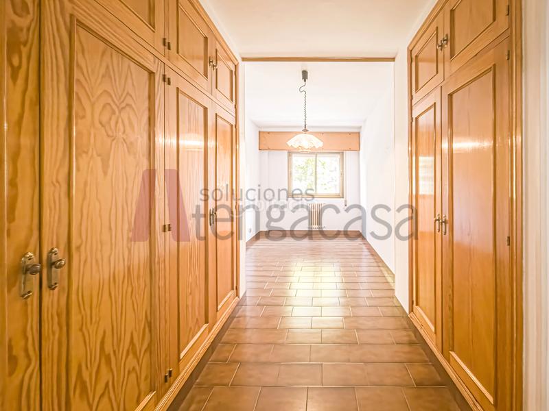 Foto 7c9ebfe3-3f4f-4534-87db-7f8bac4a386e. Alquiler piso estupenda vivienda con terraza y a pasos de diego de leon. en Madrid