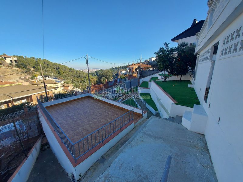 Foto 019fcb1a-a5ac-4ede-99f7-dd7f824e4a34. Haus mit heizung parking pool in Santa Coloma de Cervelló