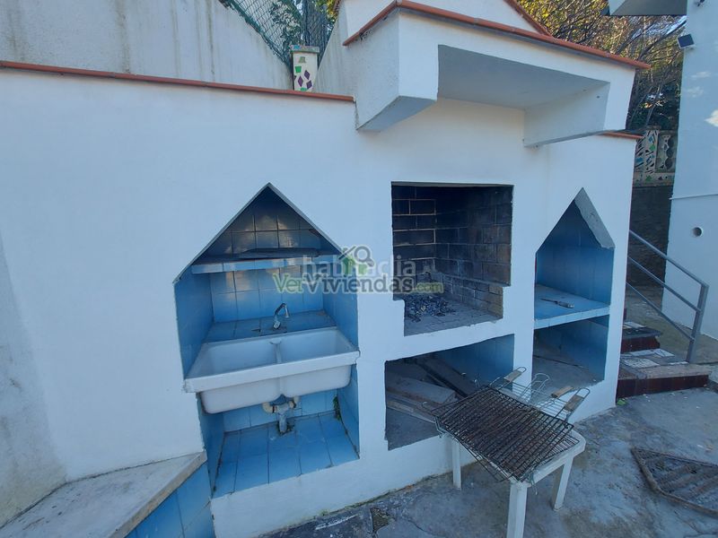Foto 4b9ade74-6da1-49c1-8bb7-be0075e34a95. Haus mit heizung parking pool in Santa Coloma de Cervelló