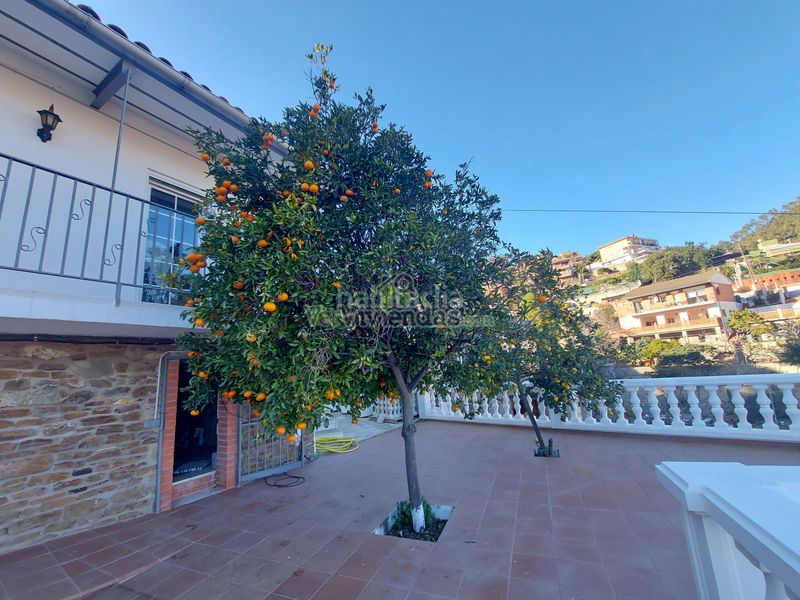 Foto 9c492695-4cfc-46e3-a54f-5568590b5816. Haus mit heizung parking pool in Santa Coloma de Cervelló