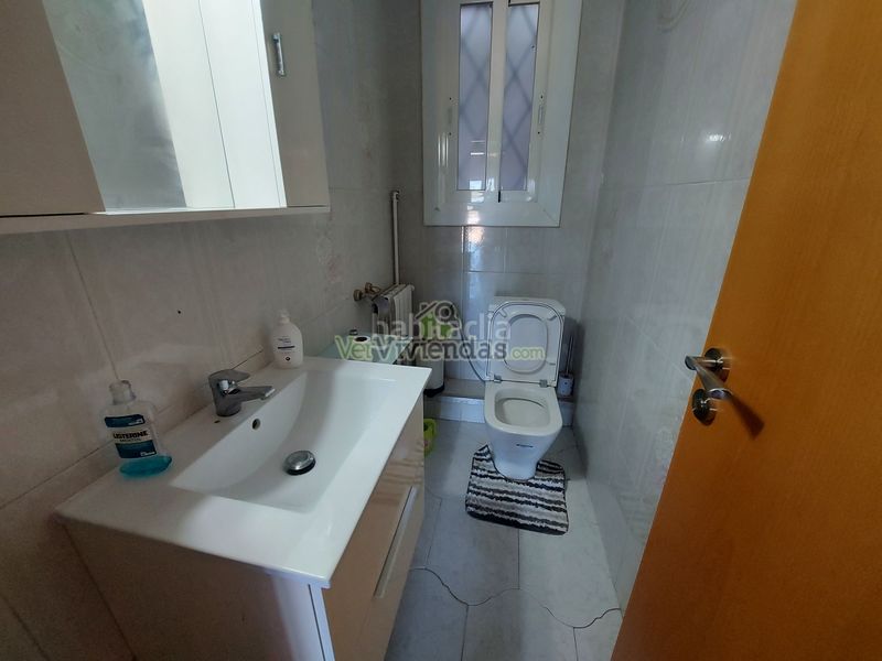 Foto a7a91409-f09b-4e0a-9742-cf9f34a630b7. Haus mit heizung parking pool in Santa Coloma de Cervelló