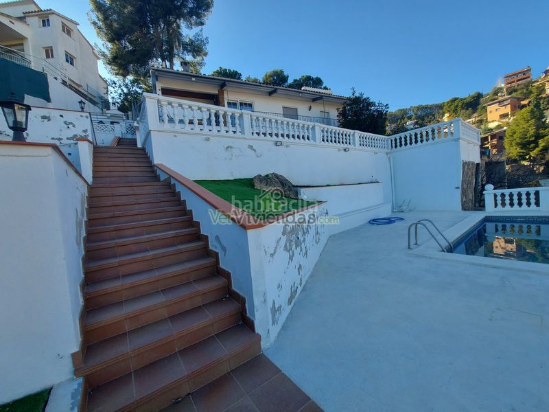Foto ad54c895-0a04-4296-978b-e4fc4864e93e. Haus mit heizung parking pool in Santa Coloma de Cervelló