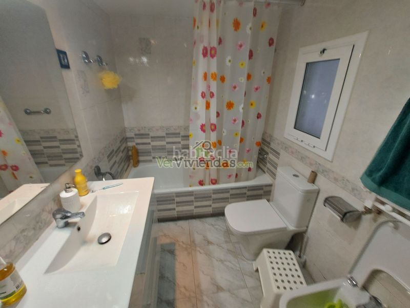 Foto f5ee7681-92ea-4886-8d7d-3ba2022bdf2e. Haus mit heizung parking pool in Santa Coloma de Cervelló