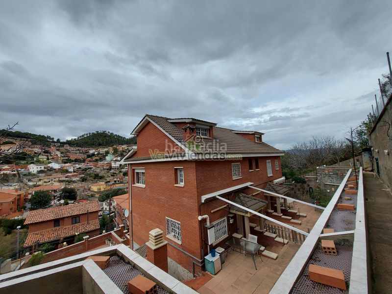 Foto 47881f86-5f5b-487f-ba07-230ed2037b72. Haus in carrer de la ginesta 28 in Santa Coloma de Cervelló