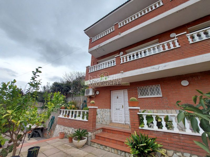 Foto 70b291b2-3b34-4678-b66c-20be5cb97c0b. Haus in carrer de la ginesta 28 in Santa Coloma de Cervelló