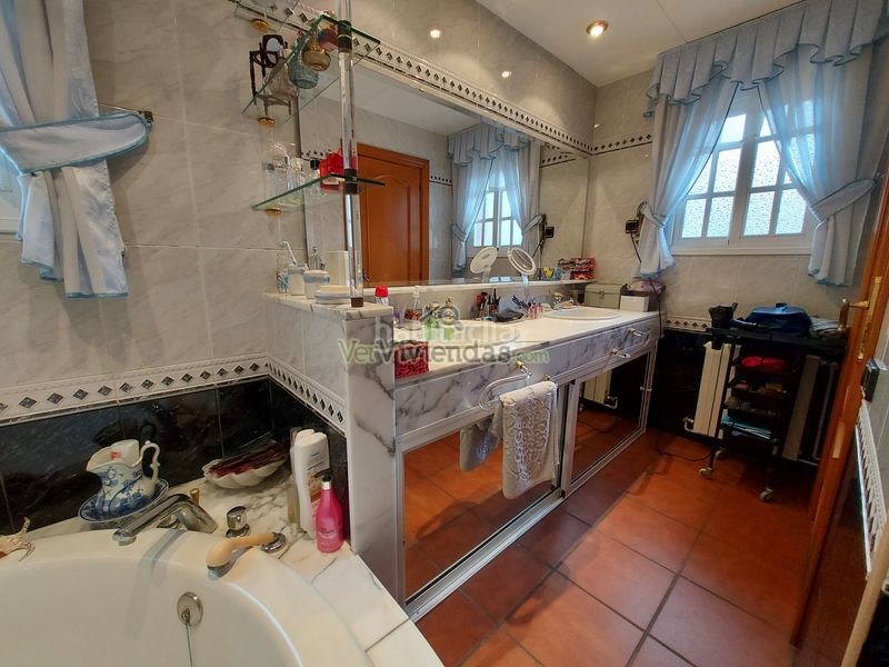 Foto dd61e410-e559-48ef-91e2-6e24c4acbcd2. Haus in carrer de la ginesta 28 in Santa Coloma de Cervelló