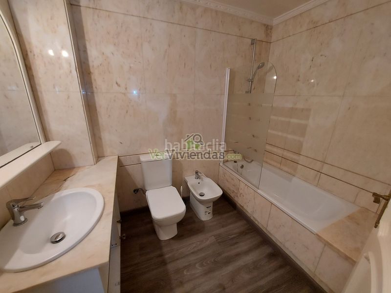 Foto c81a4d85-5fba-48a7-93e4-7ef55500c76b. Haus in n/a in Santa Coloma de Cervelló