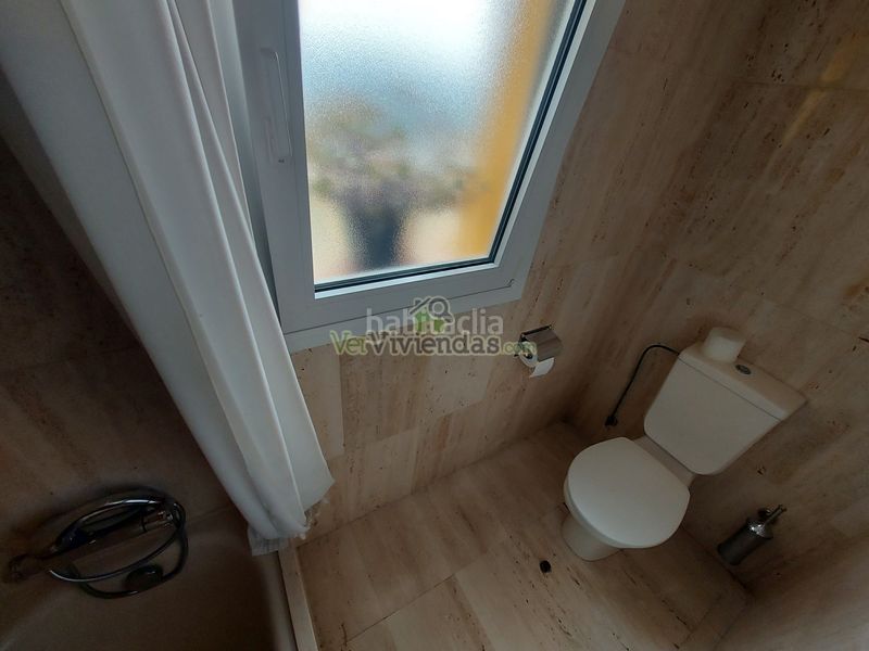 Foto 2231c78b-ebd7-4e5c-9404-01b8096dbac8. Casa a n/a a Torrelles de Llobregat
