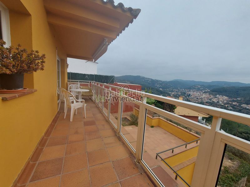 Foto 5fba012b-a9b9-4039-9a8a-fb112d1ac64a. Casa a n/a a Torrelles de Llobregat