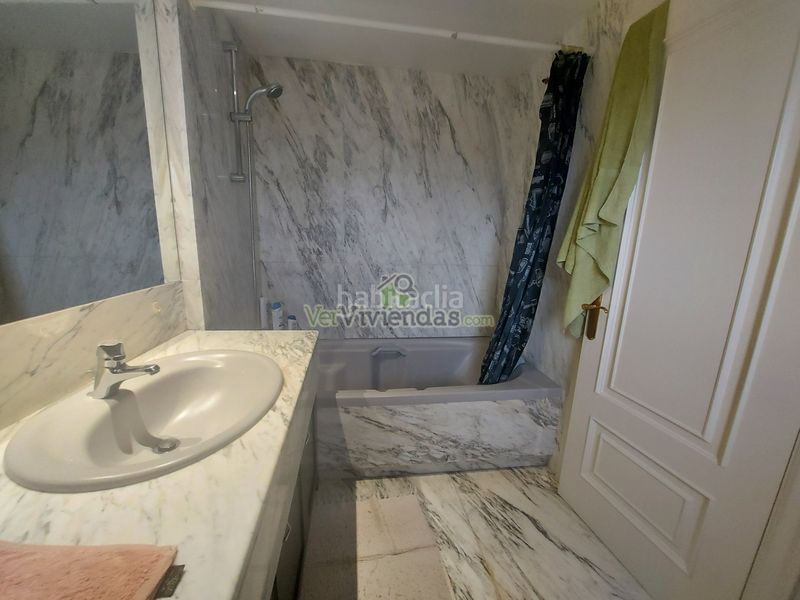 Foto 8571873c-6d10-4a4b-aff1-43c3112623ab. Casa a n/a a Torrelles de Llobregat