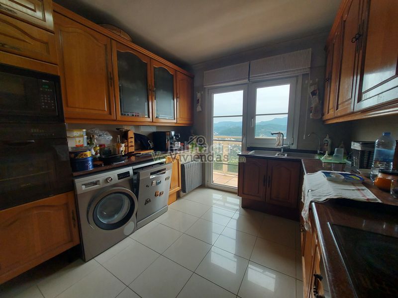 Foto ae284823-e1d7-43a2-8d65-52546880a4fd. Casa a n/a a Torrelles de Llobregat