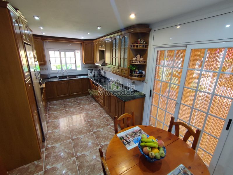 Foto 1d176363-533f-48ab-8546-7912585cd084. Chalet en n-340 329 espectacular casa con piscina en Vallirana