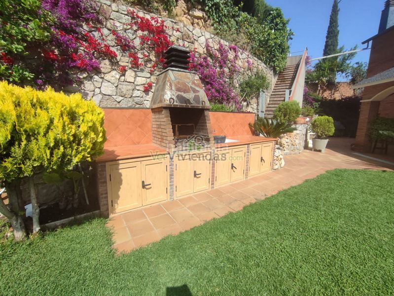 Foto a56ed220-ded1-45f2-90e3-2da5ce1204fa. Chalet en n-340 329 espectacular casa con piscina en Vallirana