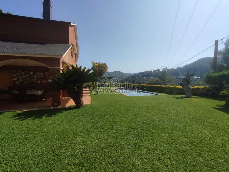 Foto b83e8ba8-8a95-47ad-aa99-6d665942d0fb. Chalet en n-340 329 espectacular casa con piscina en Vallirana