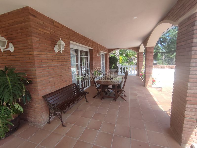 Foto e7bf70b5-cc68-4ea0-81cb-891df0e9354a. Chalet en n-340 329 espectacular casa con piscina en Vallirana