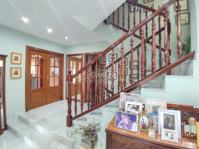 Foto f8c3985a-9b46-40d5-943b-3f48d9dcac5e. Chalet en n-340 329 espectacular casa con piscina en Vallirana