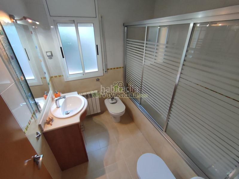 Foto 1aa1656d-abdf-4a18-95a2-fe7bfa9d5365. Chalet en n/a preciosa casa con piscina en Vallirana