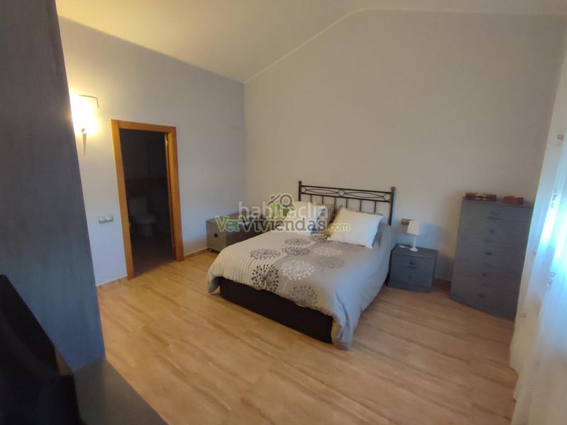 Foto 43f4047d-42ba-47d9-9049-ad3e7f72ba7f. Chalet en n/a preciosa casa con piscina en Vallirana
