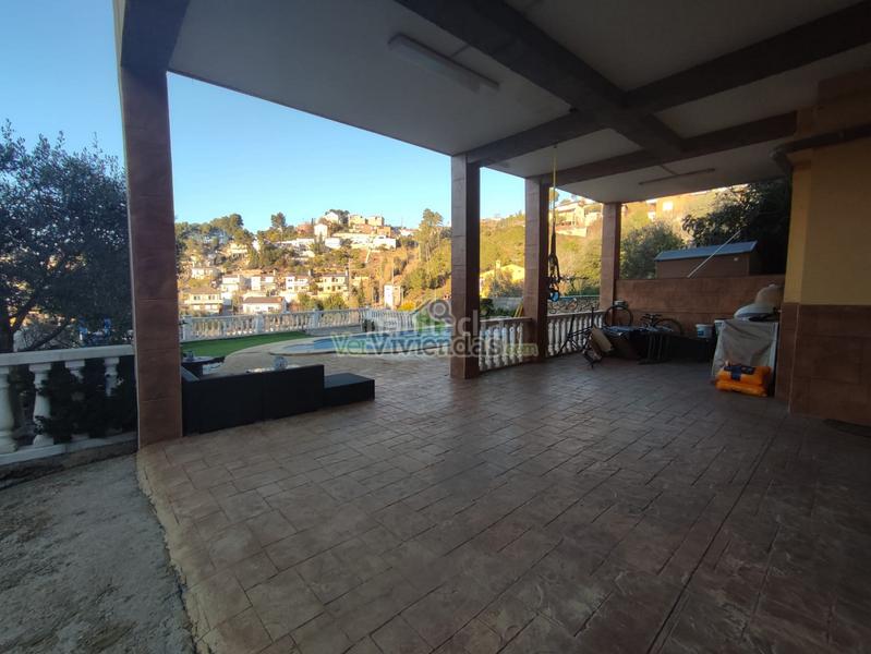 Foto 4b58fed3-a819-4c8e-86a9-bf987df9433c. Chalet en n/a preciosa casa con piscina en Vallirana