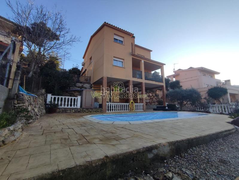 Foto 9923b3db-d3e2-45af-99cd-1e6b20edd0cf. Chalet en n/a preciosa casa con piscina en Vallirana