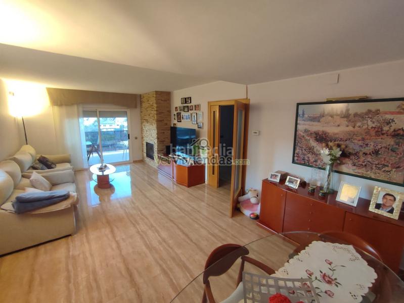 Foto aff8d07b-4b8e-4a63-b62d-1df5df08fa35. Chalet en n/a preciosa casa con piscina en Vallirana