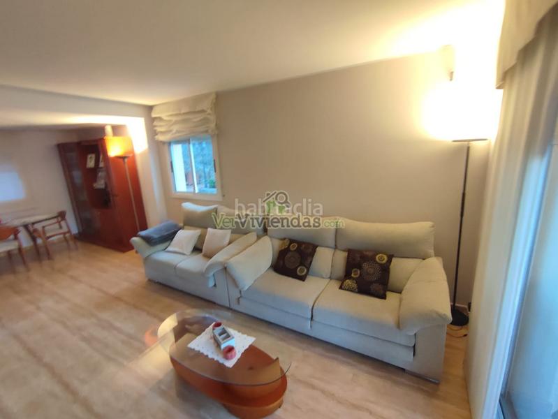 Foto b3b4d8c6-50f8-489c-ab9b-af9bbeece364. Chalet en n/a preciosa casa con piscina en Vallirana