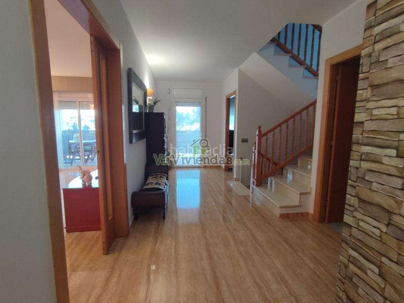 Foto bb87749b-0dba-4106-8b37-a09d24f0a9ce. Chalet en n/a preciosa casa con piscina en Vallirana