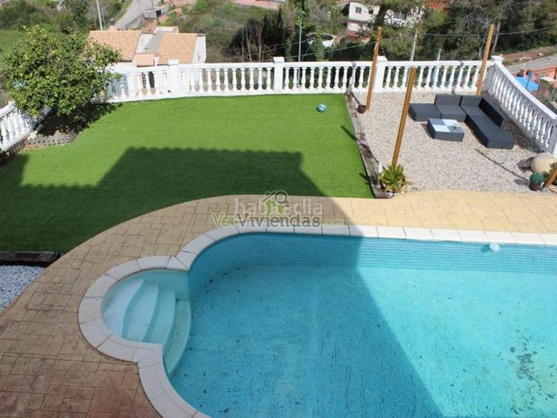 Foto d88dc756-caa0-449c-a87c-53cea60a5896. Chalet en n/a preciosa casa con piscina en Vallirana