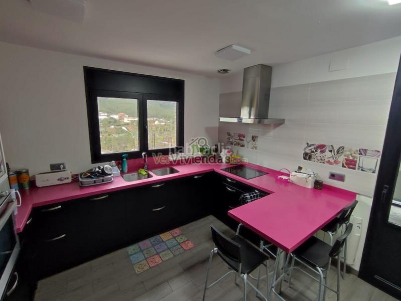 Foto e8ca9d64-3863-4574-b44d-eabb89180472. Casa amb calefacció aparcament a Vallirana