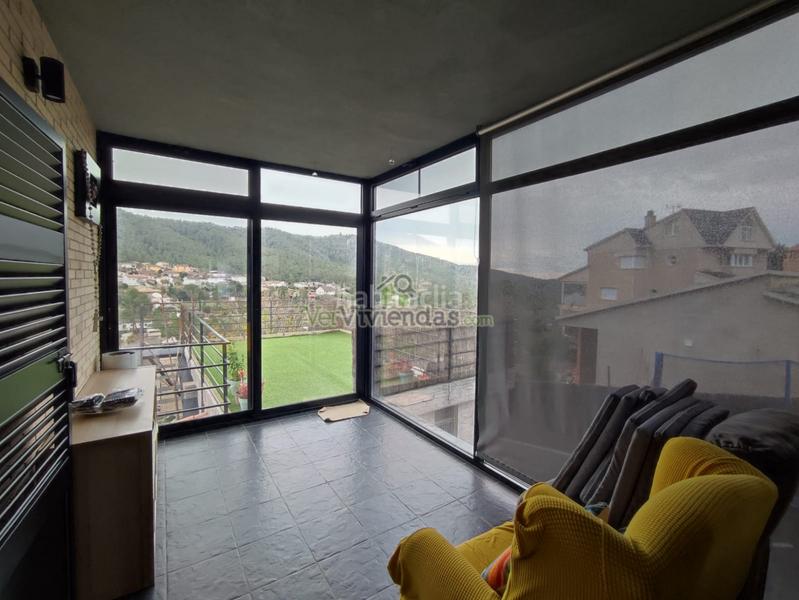 Foto ef5748f5-8117-48c2-a1ba-a40362d49d0d. Casa amb calefacció aparcament a Vallirana