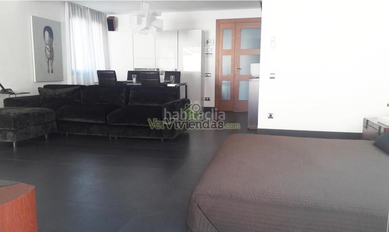 Foto 5eb04027-093d-428e-8db7-ec94e8c152ed. Casa en n/a preciosa casa con piscina en Cervelló