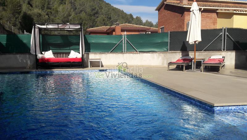 Foto d04ee4d0-9c59-4f0b-bfc1-253b29ab51b4. Casa en n/a preciosa casa con piscina en Cervelló