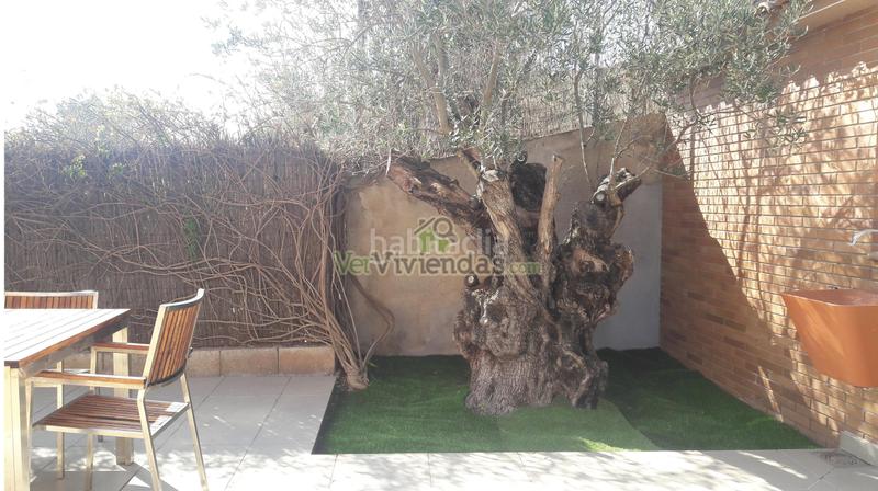 Foto e5b33e58-4fbf-4410-974d-64c56296e2a0. Casa en n/a preciosa casa con piscina en Cervelló