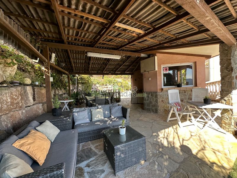 Foto 556b0986-3721-48e1-8a85-4d9020340291. Chalet en camí de la creu de l'aragall 219 espectacular casa con piscina en Corbera de Llobregat