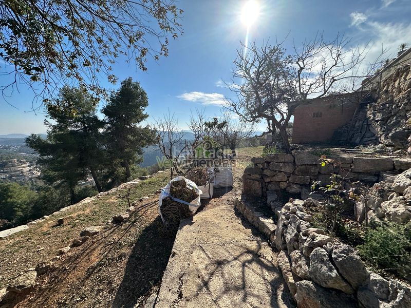 Foto 8cf3deb0-e7f8-4c52-985a-4d94c566524f. Chalet en camí de la creu de l'aragall 219 espectacular casa con piscina en Corbera de Llobregat