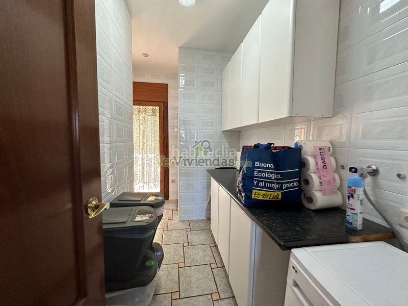 Foto 9ee0ec16-7256-4659-8718-39aaa9d44e02. Chalet en camí de la creu de l'aragall 219 espectacular casa con piscina en Corbera de Llobregat